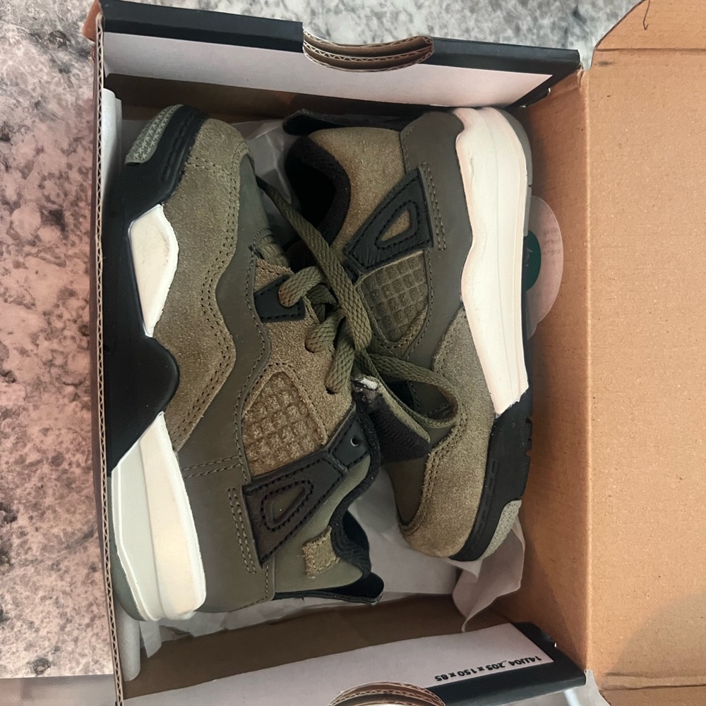 Kids jordan 4 retro